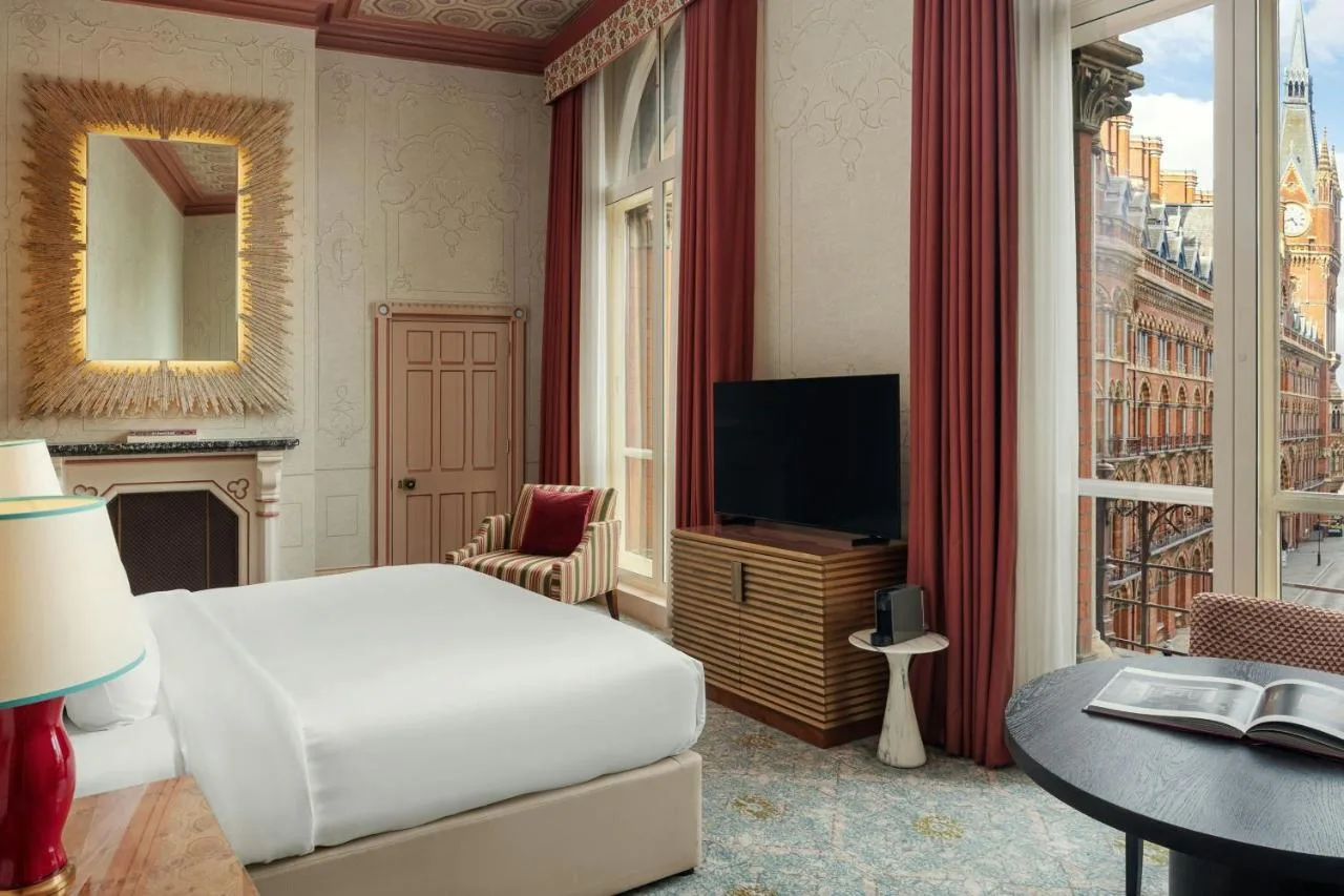 Chambers Junior Suite with One King Bed