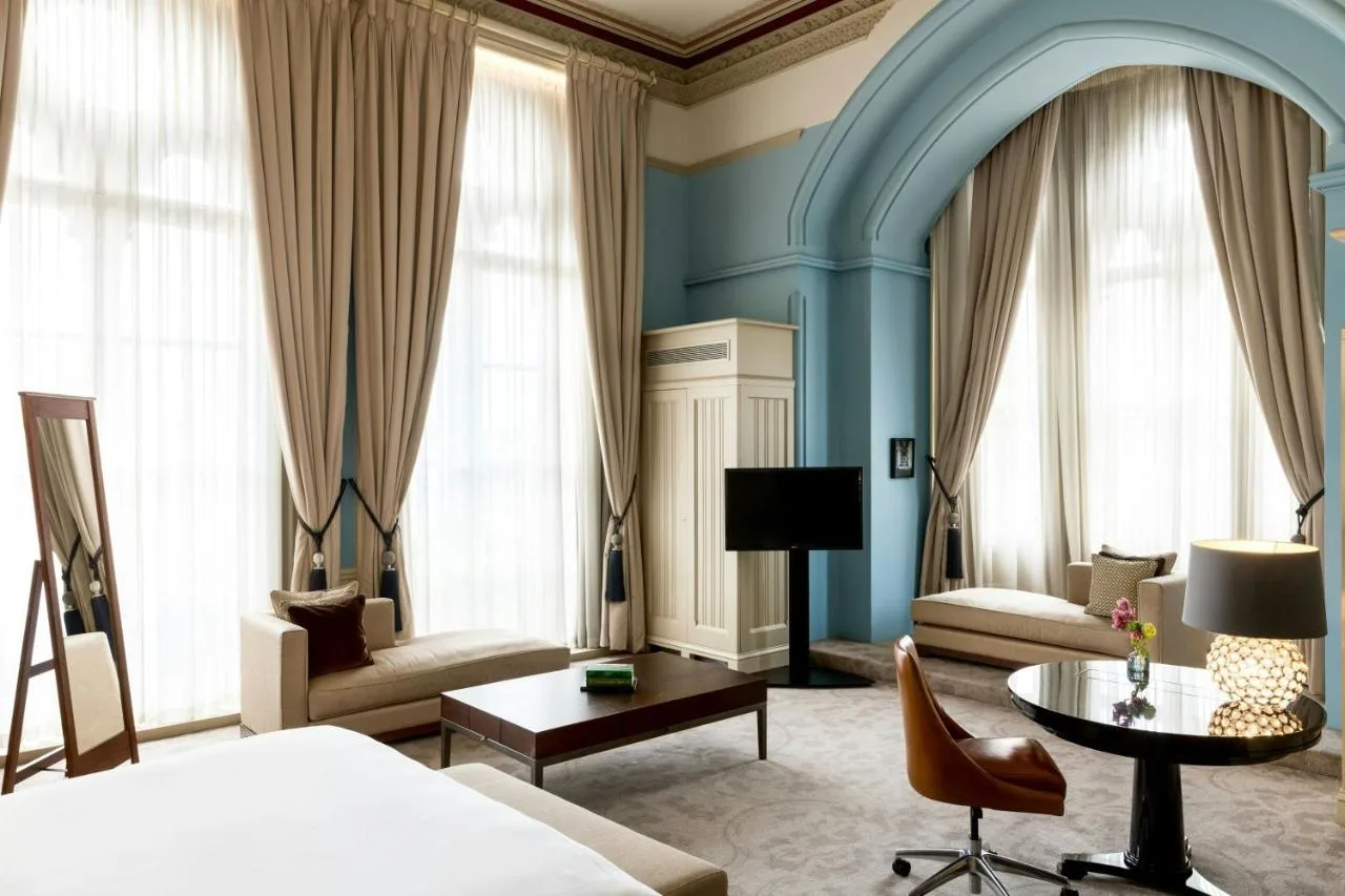 Premier King Bedroom